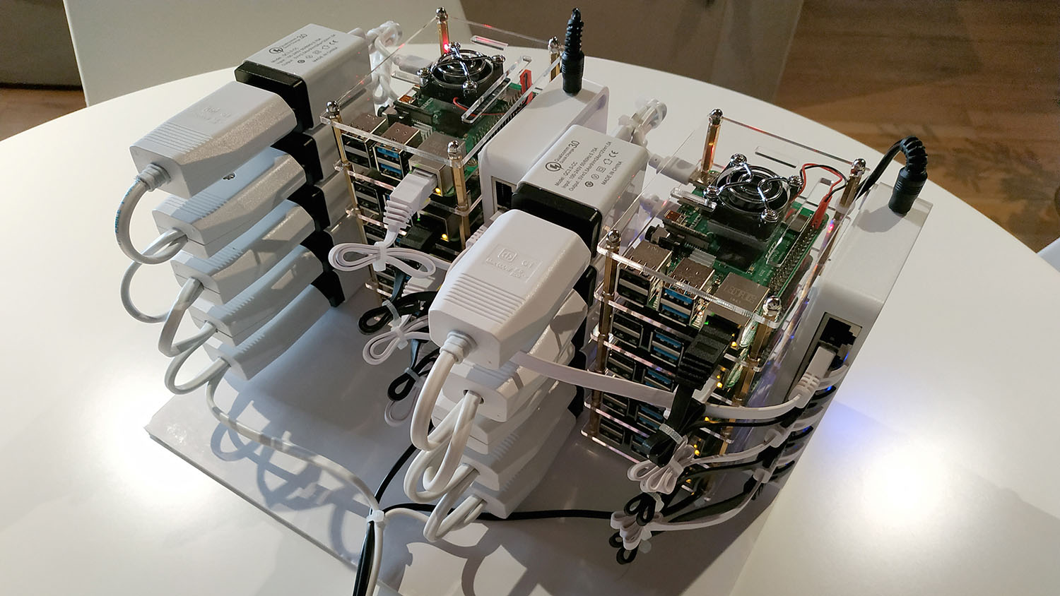 10 Raspberry Pi 4 compact cluster hardware list